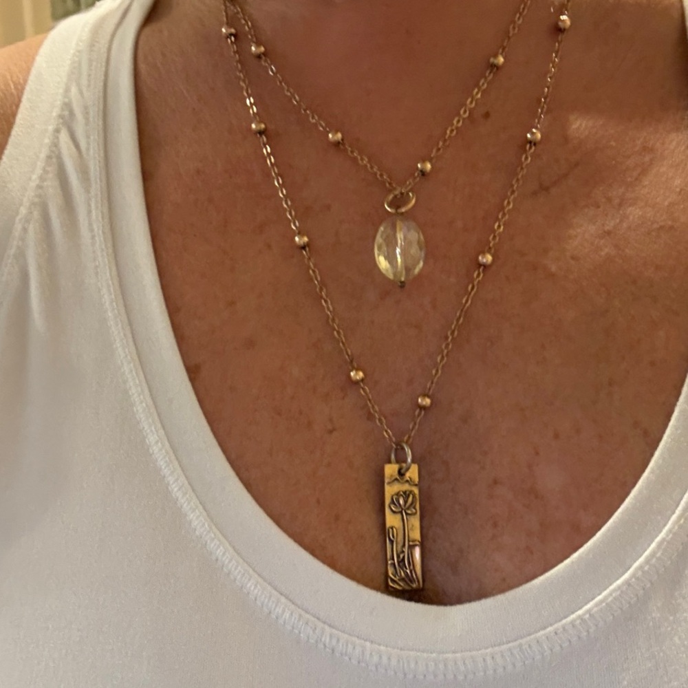 Katia Designs Dainty Gold Layered Necklace with Pendant and magnetic clasp.